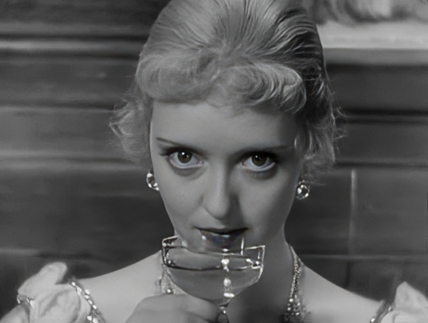 The 1934 Oscars Scandal: Bette Davis’s Controversial Snub